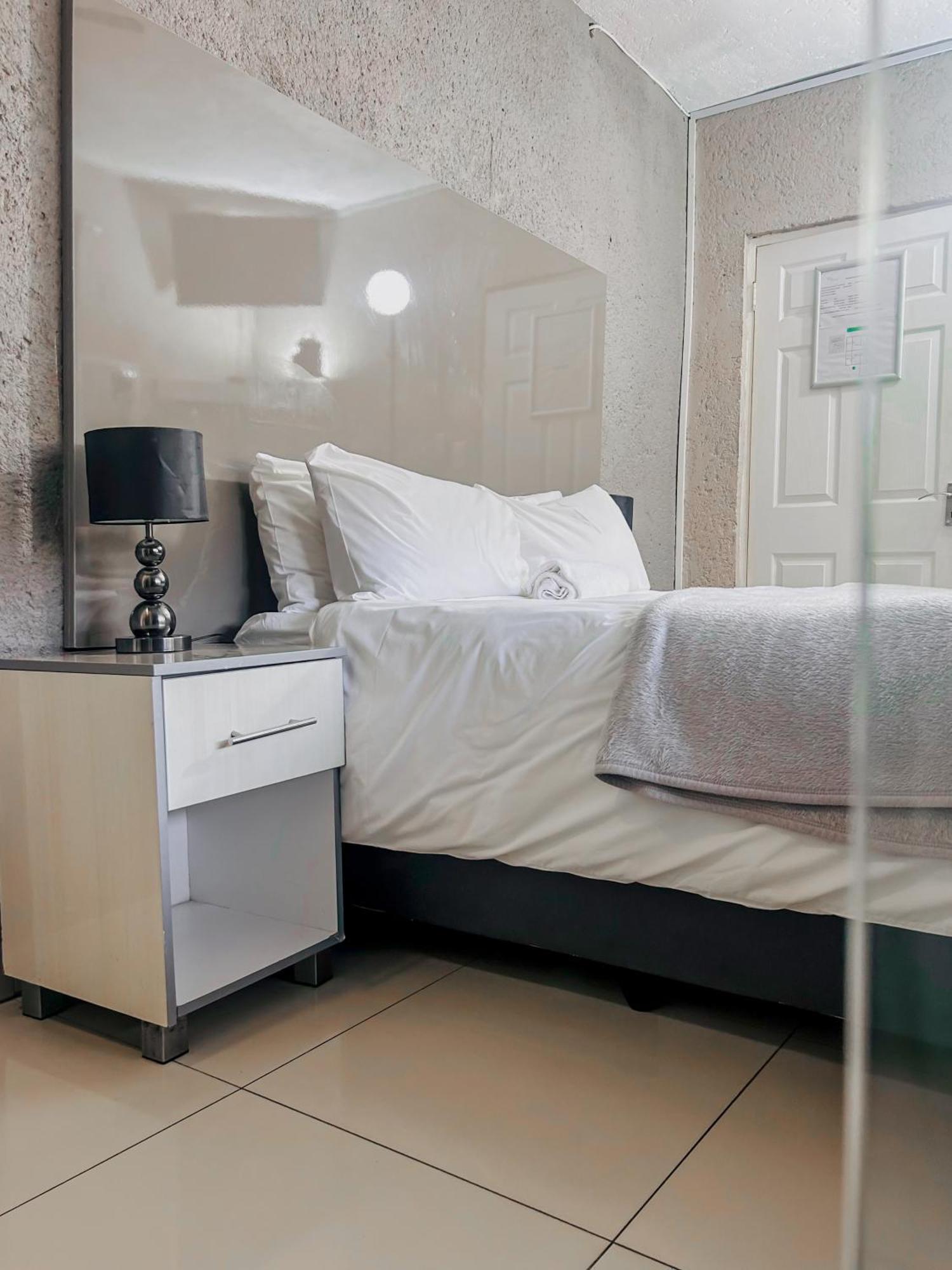 View Inn Exclusive Lodge Mbombela Kültér fotó