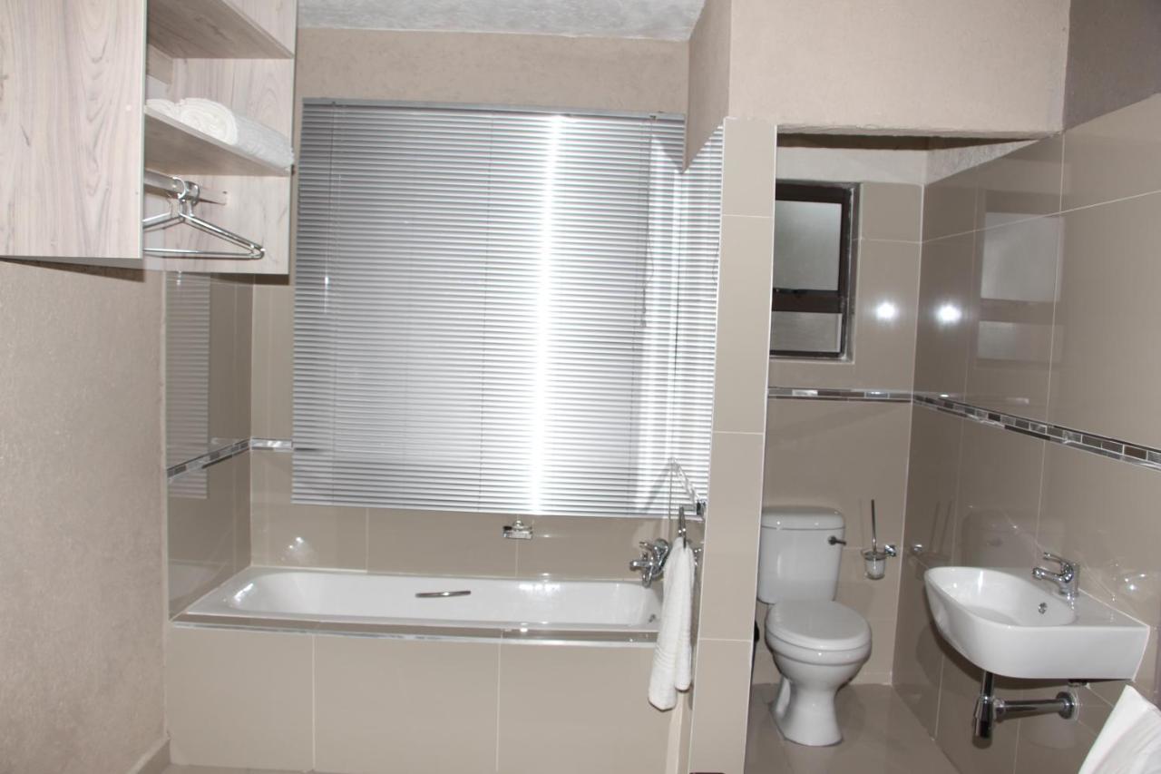 View Inn Exclusive Lodge Mbombela Kültér fotó
